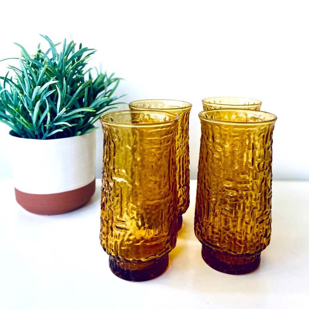 SOLD Vintage MCM Bark Glass Set of 4 Tumblers 😍